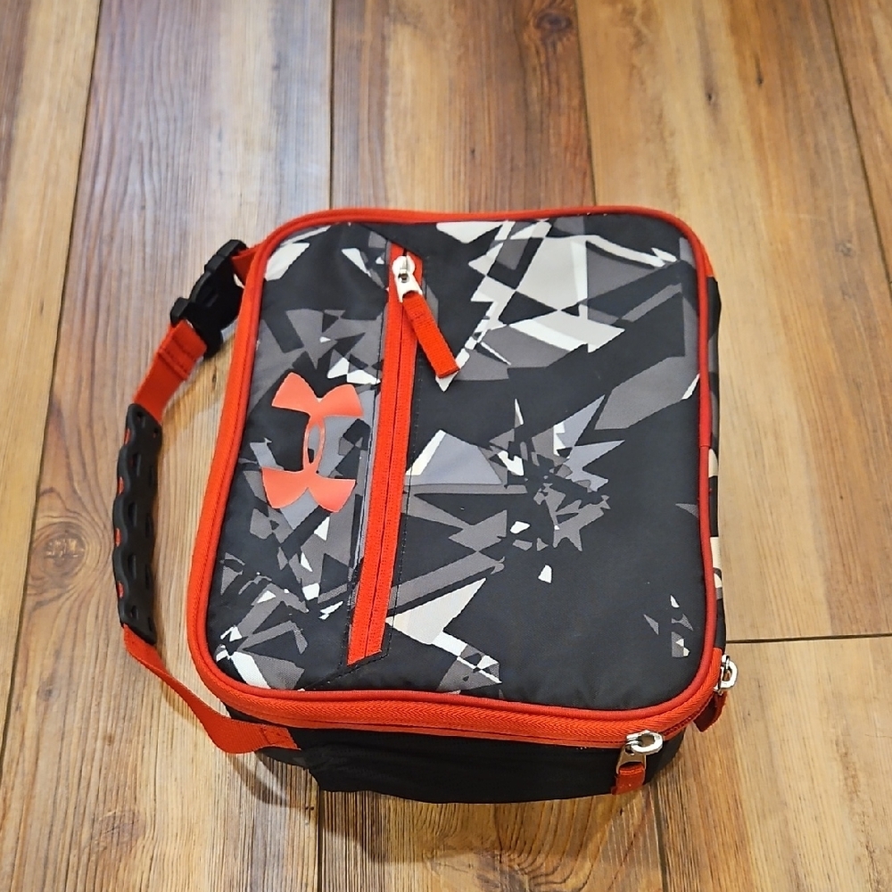 Under Armour Black and Red lunch bag